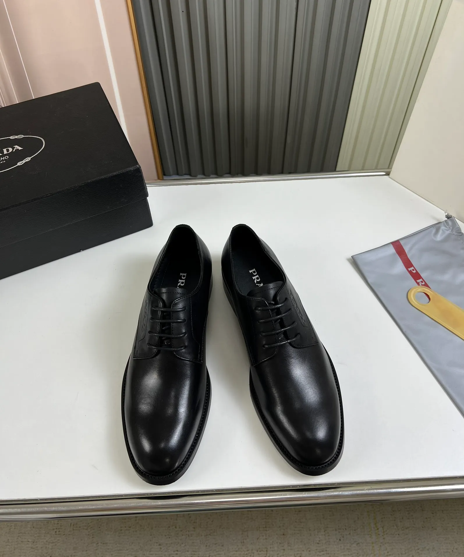 Men's shoes 💰520💰 Prada.PRADA men's business casual leather shoes, 1:1 shipment ⬆️Luxurious and noble 👞All imported original brand leather materials, just to create a more comfortable wearing experience, upper: original cowhide ➕Imported full cow lining, original outsole ✔️36-45 (45 non-returnable)